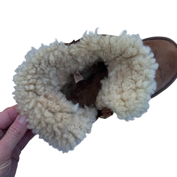 UGG Bailey Mini Zip Chestnut Suede Shearling Women’s Size 6 - Picture 13 of 15